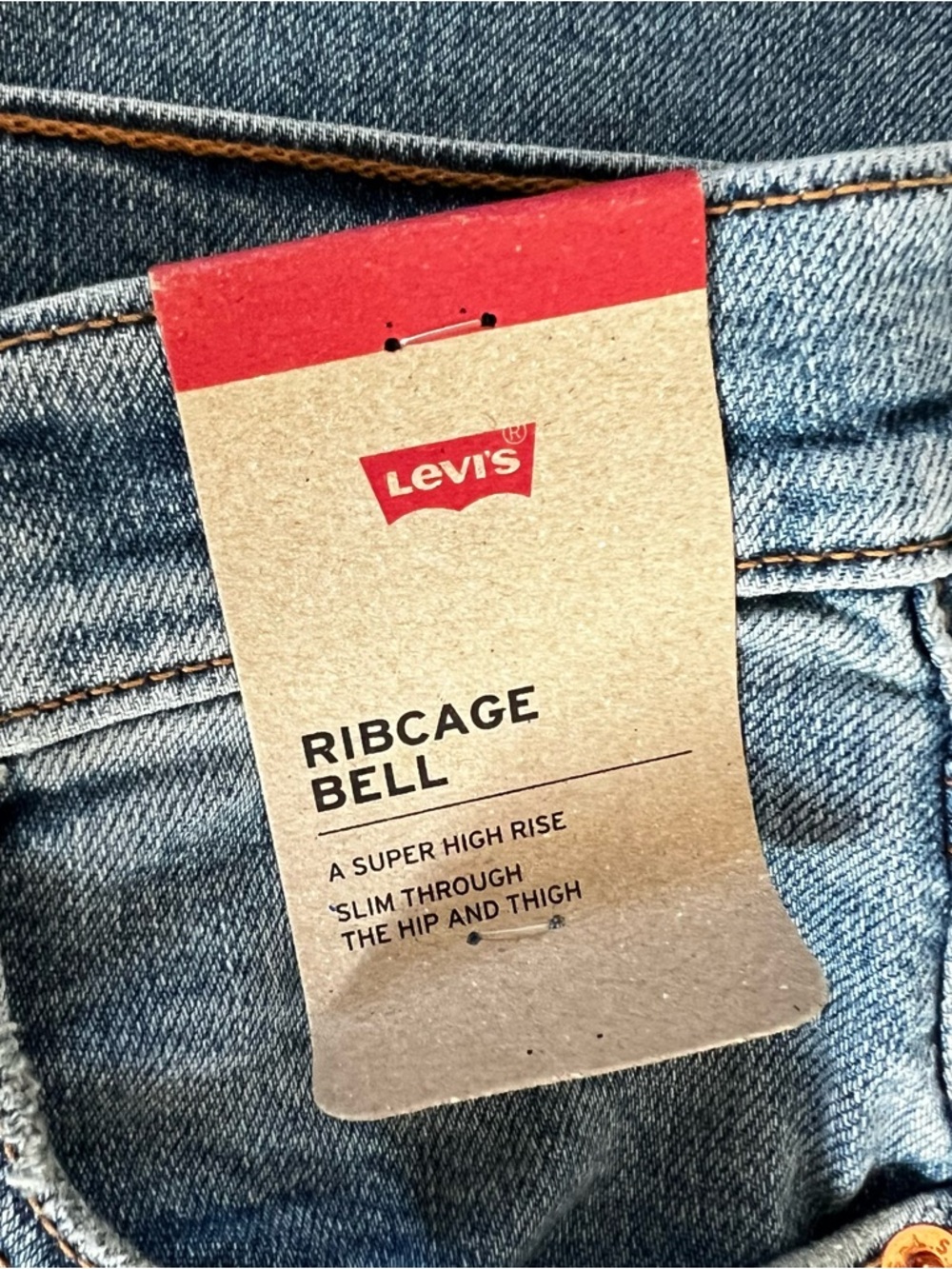 LEVI’S NWT Ribcage Bell Leg High Rise Denim Jeans Size 28 - Picture 10 of 13